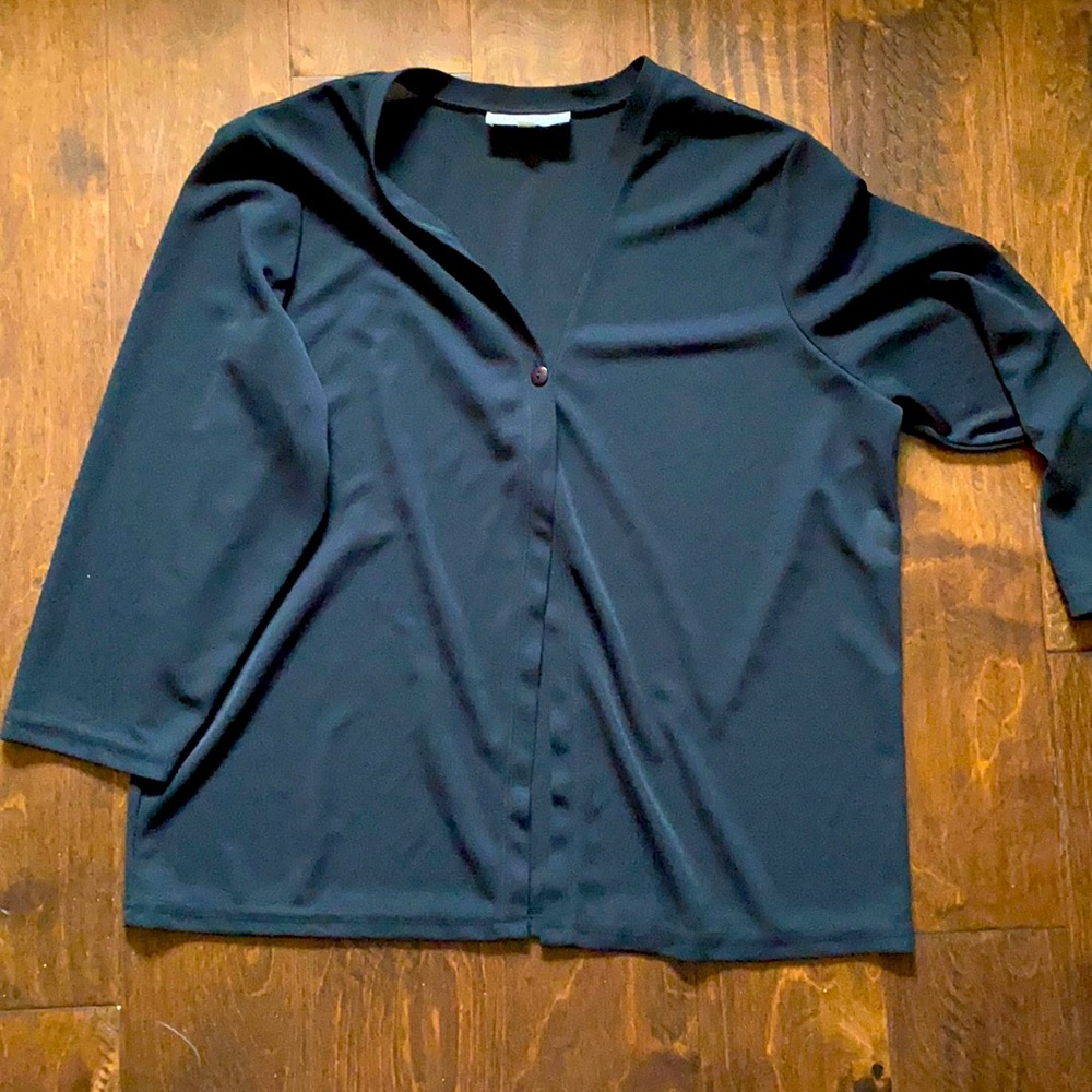 Heavy sheer quarter length sleeve cover